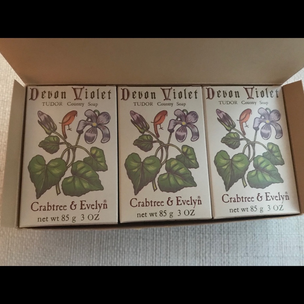 Crabtree & Evelyn vintage 1978 Devon Violet 3 bars